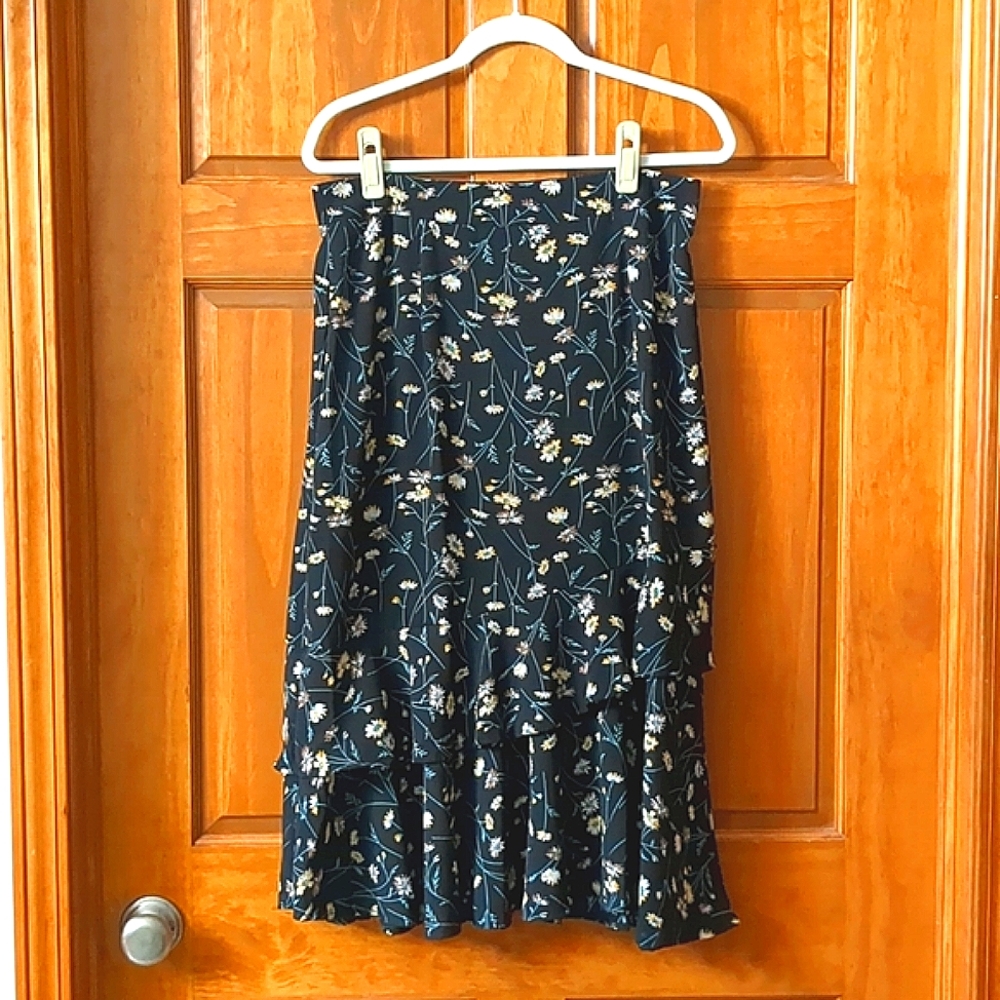 Women's Floral Skirt size Large